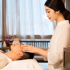 上海浦东Yayu养生馆秉持“客户至上”的服务理念